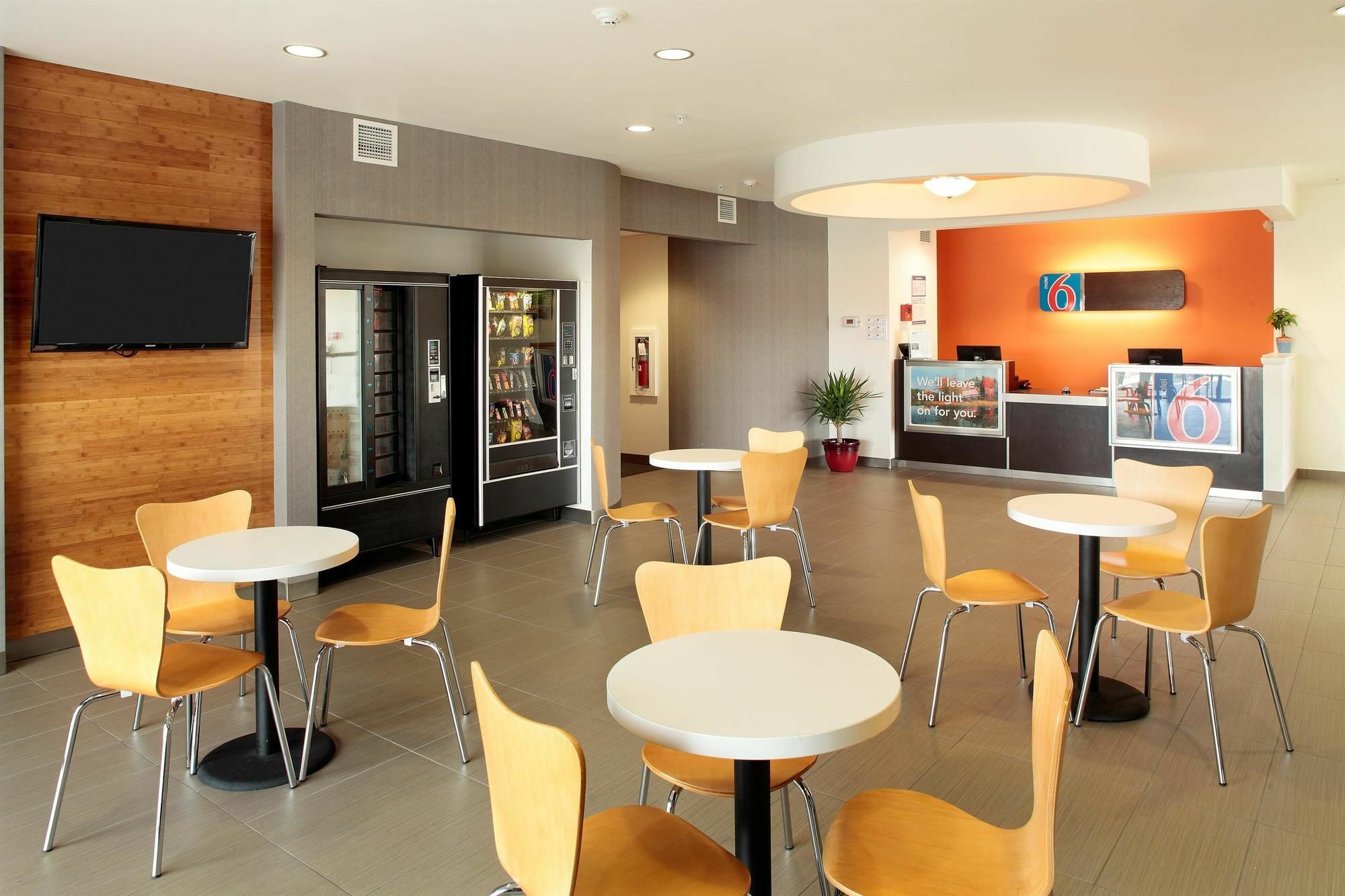 Motel 6 Wilkes Barre Arena Ngoại thất bức ảnh